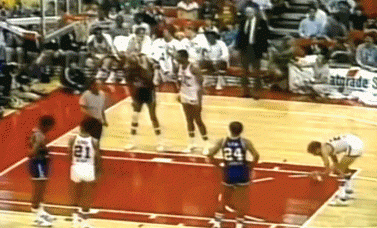 吹犯规就要吹超巨,欺软怕硬算什么东西…